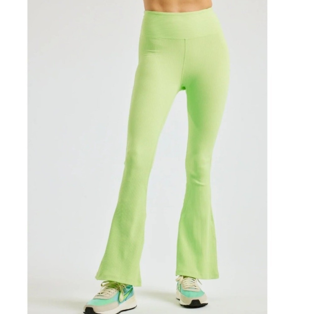 Year of Ours Ribbed Flare Leggings Women Small Pistachio Green Activewear Pant